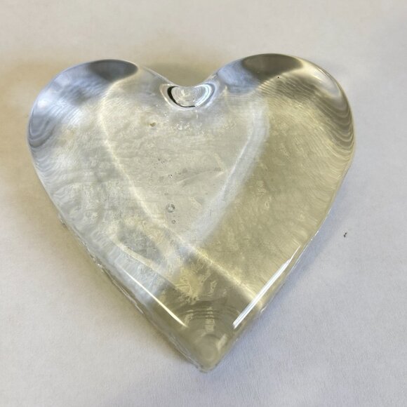 Vintage Paperweight Clear Heart Shaped Art Glass /crystal Flat Back Heavy - Picture 2 of 11